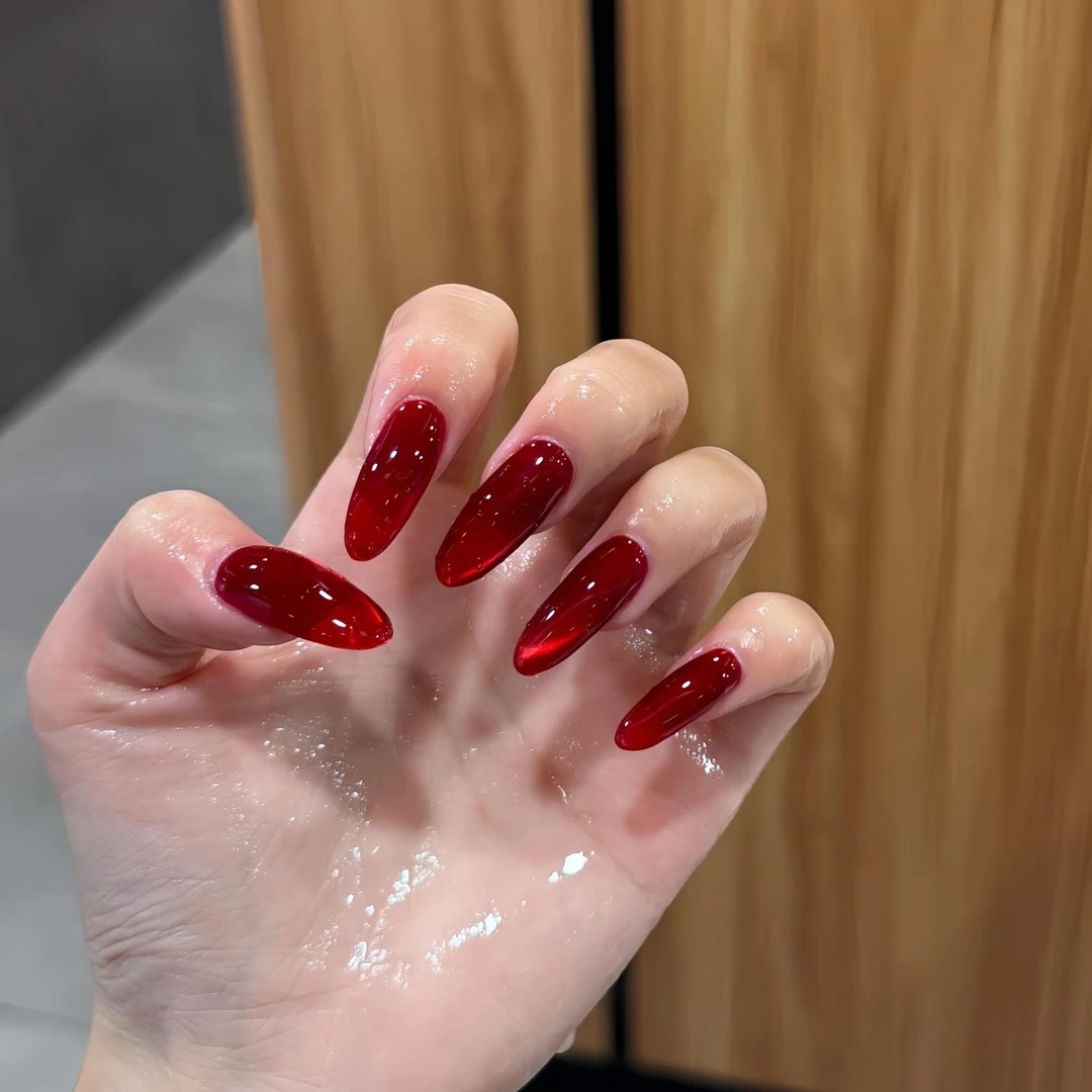 流色红色玻璃珠猫眼简约高级穿戴甲纯手工定制新年显白美甲成品