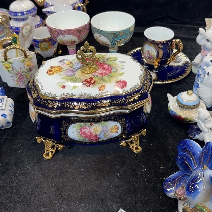 瓷片铜配瓷盖盒1111