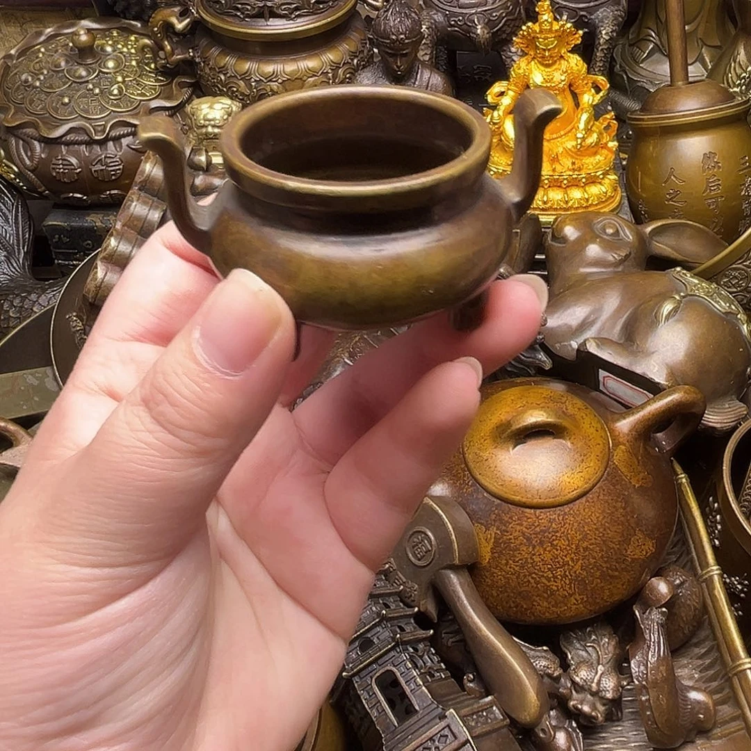 精美铜器批发档口