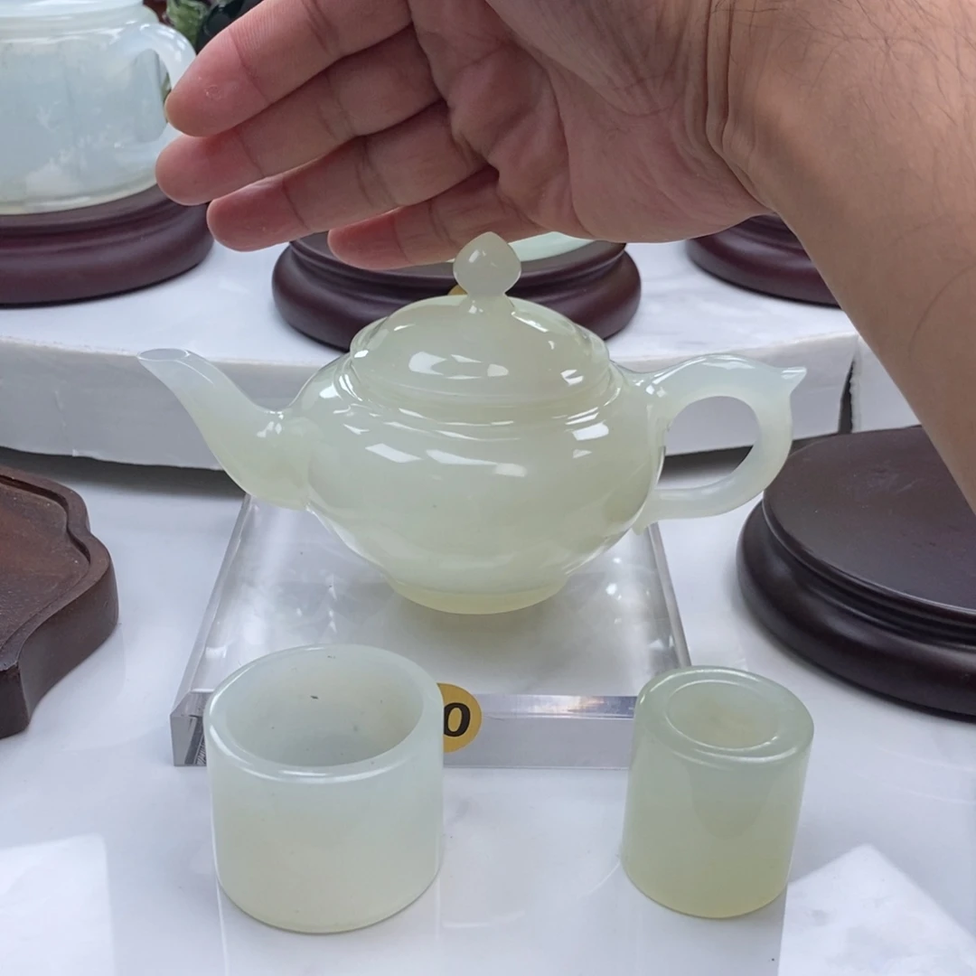 一***如岫玉未镶嵌四大名玉壶