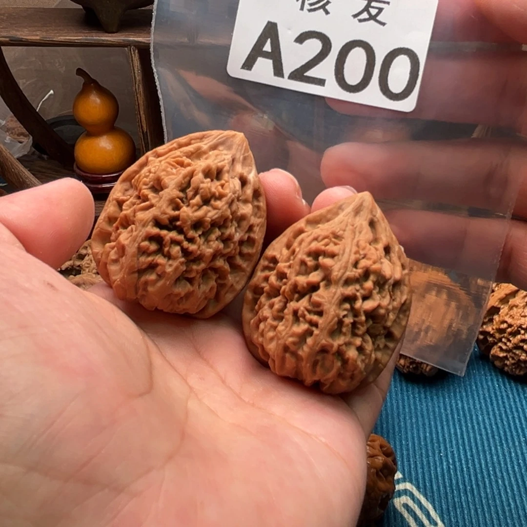 文玩核桃吊坠凤凰台