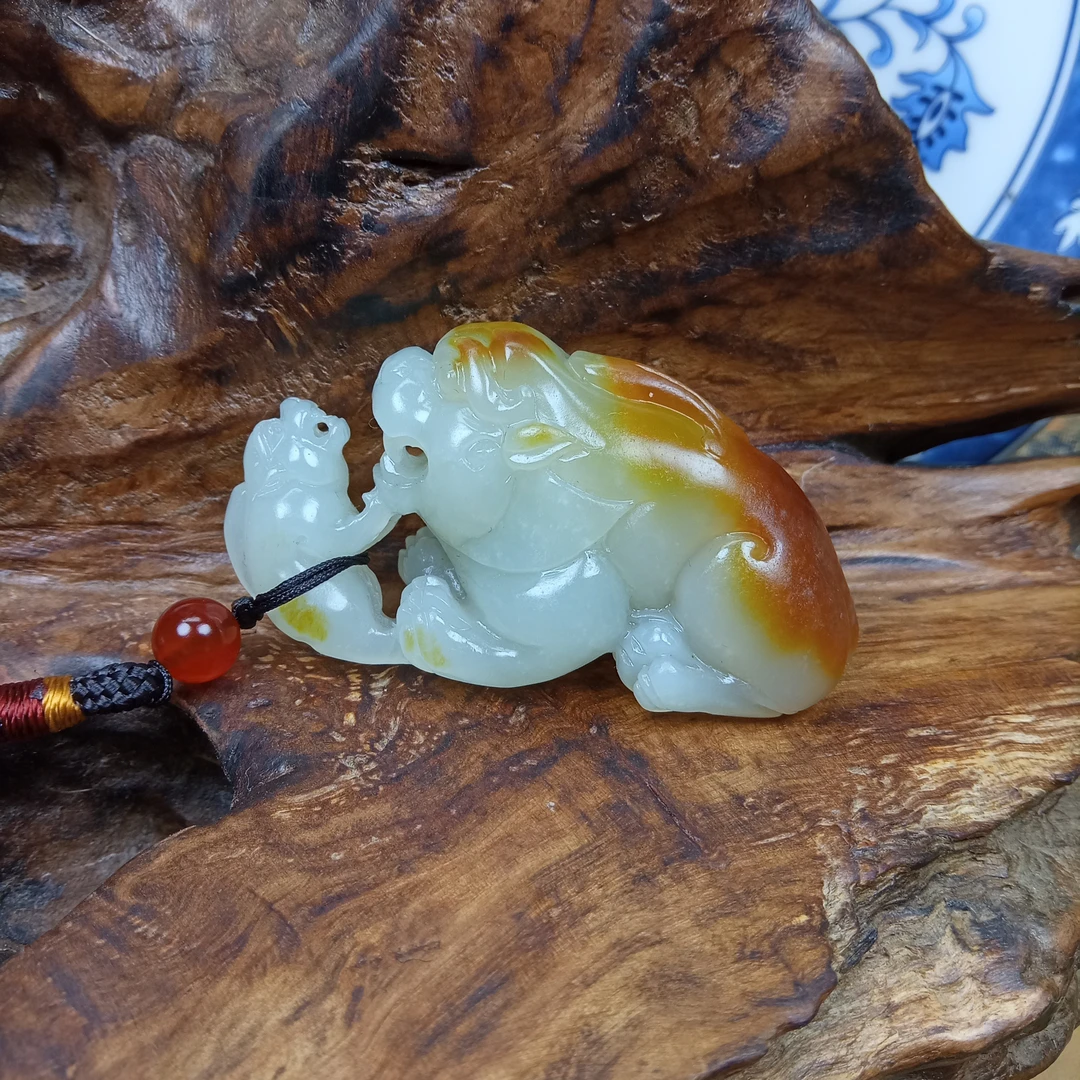 和田玉，68克，貔貅，好事成双。