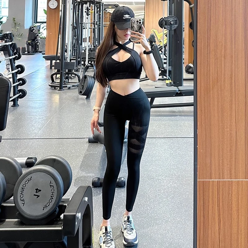 绝美性感辣妹黑色健身套装女训练镂空运动内衣文胸普拉提瑜伽服春