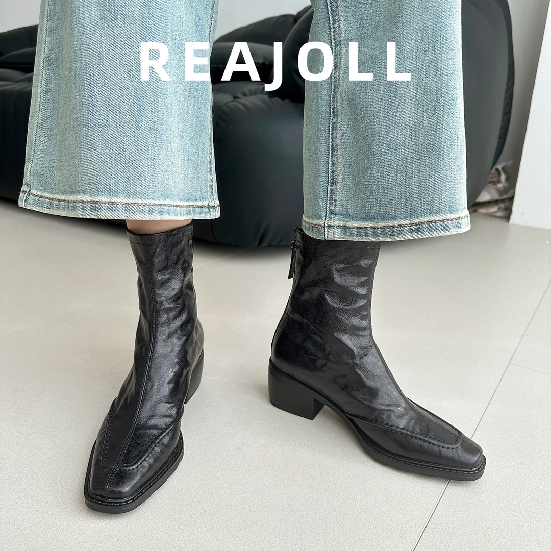 马丁靴女款2025新款美拉德棕色英伦风百搭显瘦秋冬网红时尚短靴女