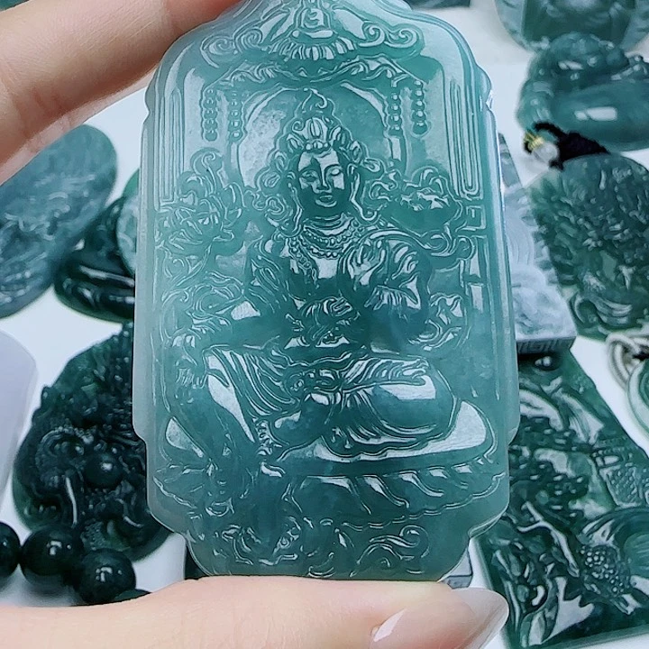 F***…翡翠未镶嵌颈饰135789986432