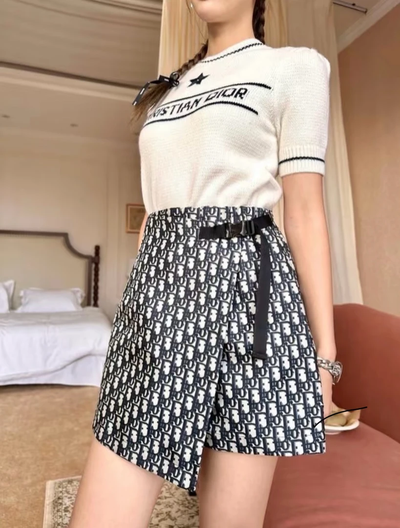 99新 DIOR/迪奥 pp五四八 聚酯纤维 爆款老花满印短裙 36码