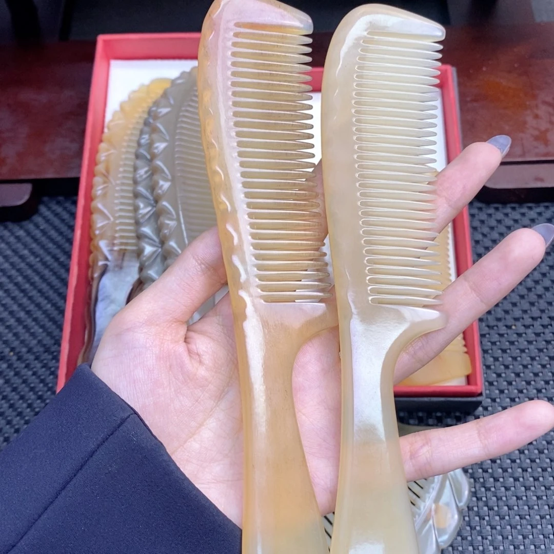 纯手工制作纯牛角梳子