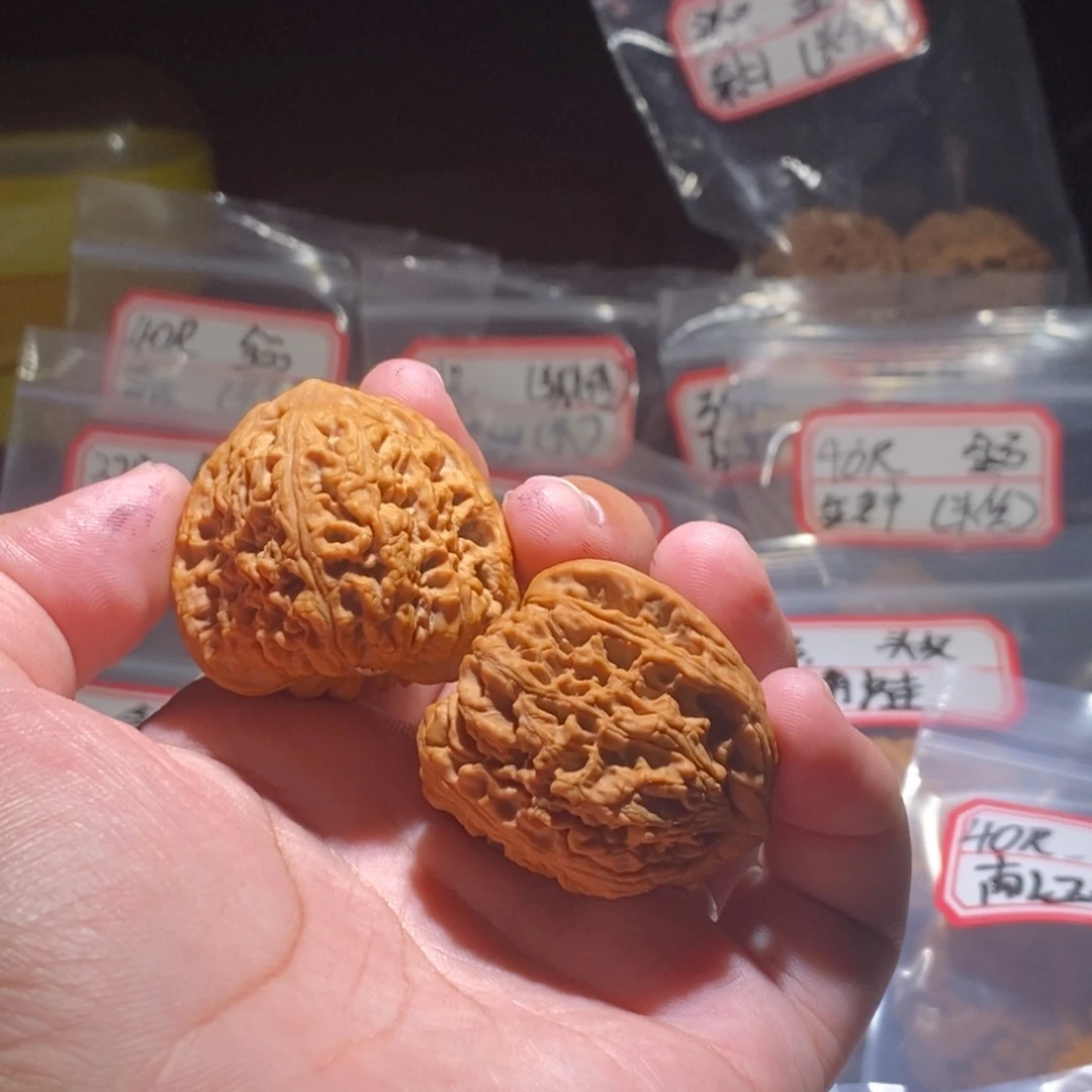 忍***吒吊坠文玩核桃38全品南疆
