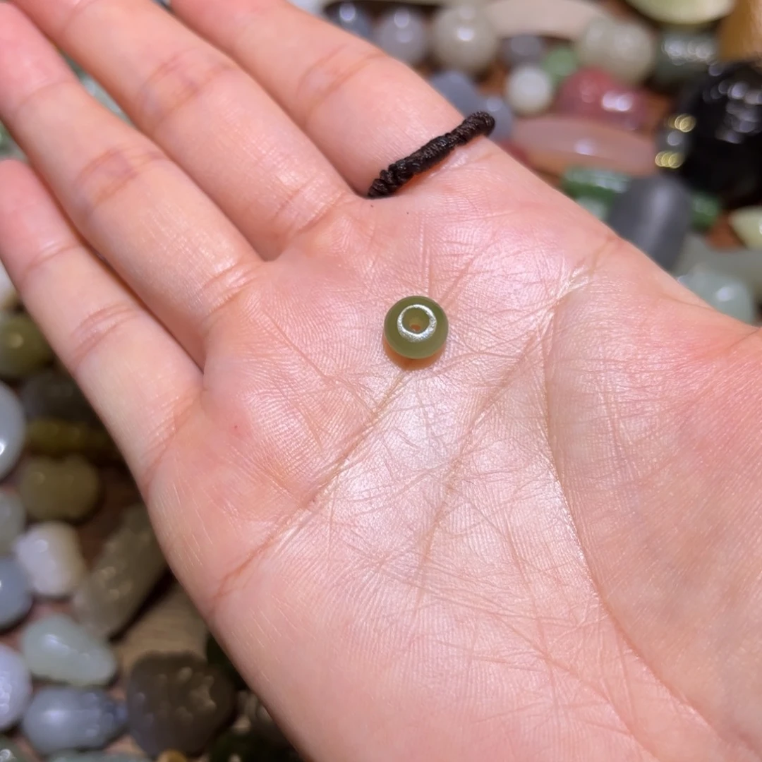 和田玉珠宝半成品未镶嵌并**类