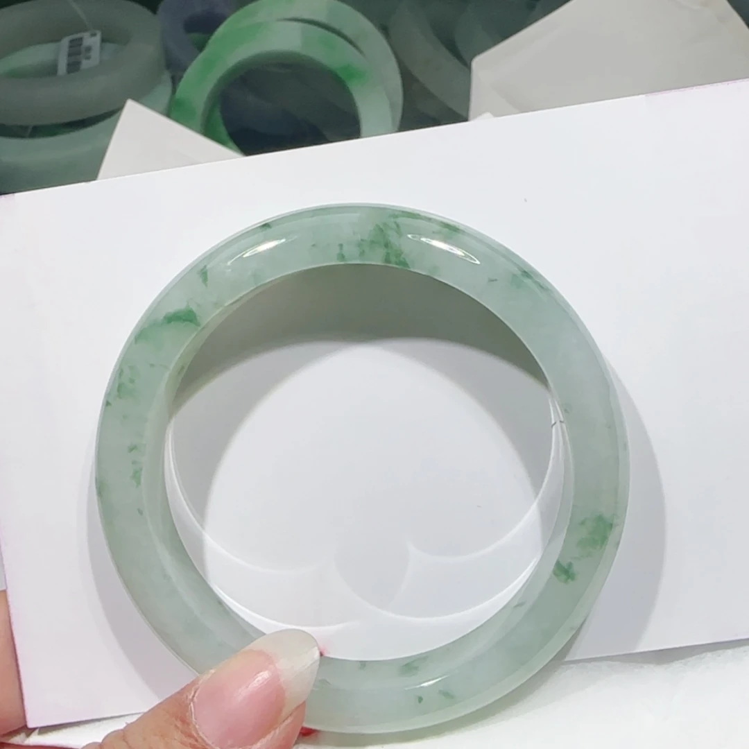【闪购商品】未镶嵌手镯翡翠58.6