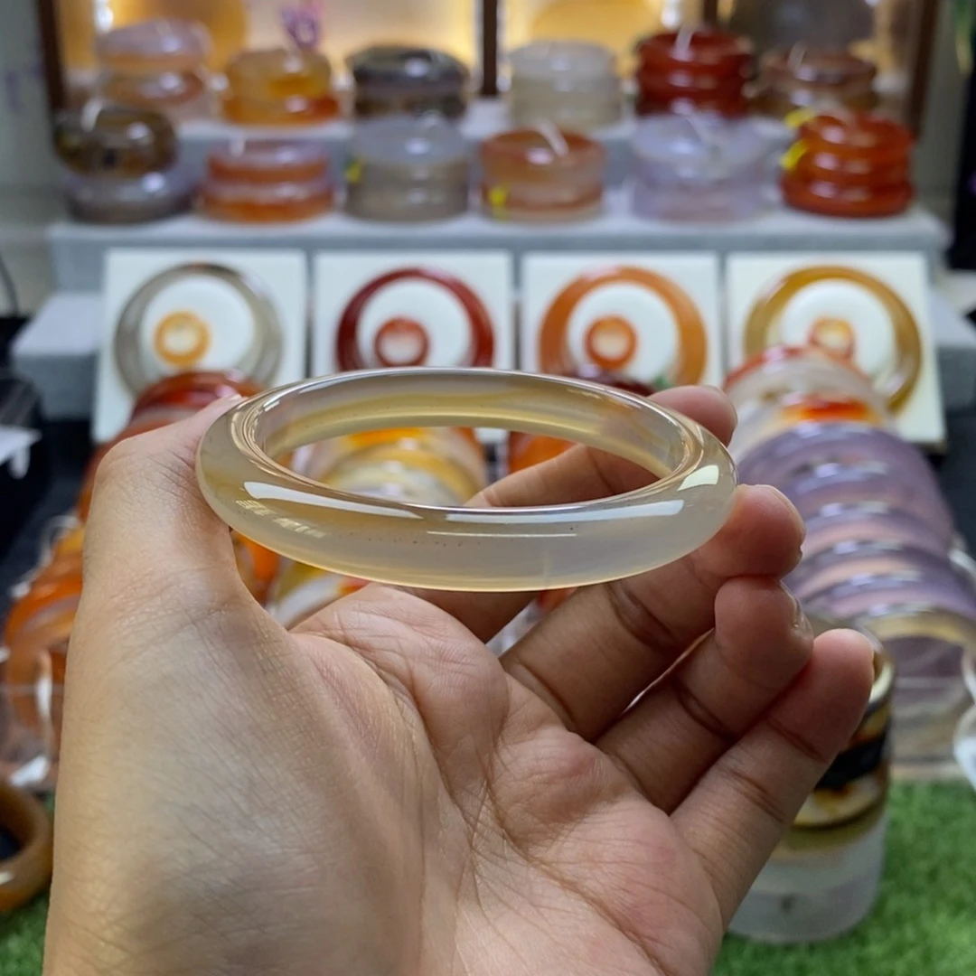 手镯玛瑙/玉髓未镶嵌