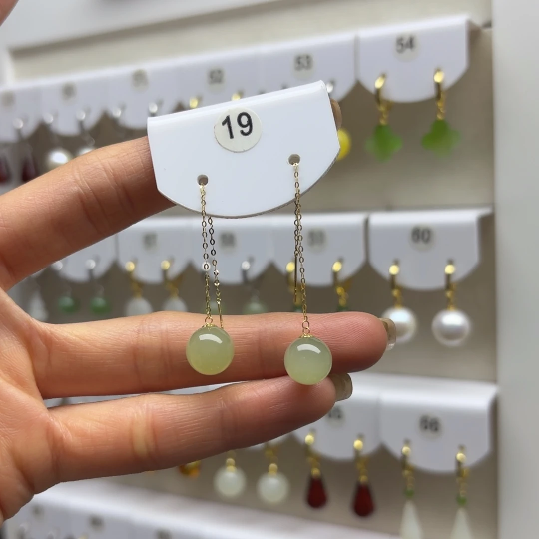 和田玉18K金镶嵌耳饰