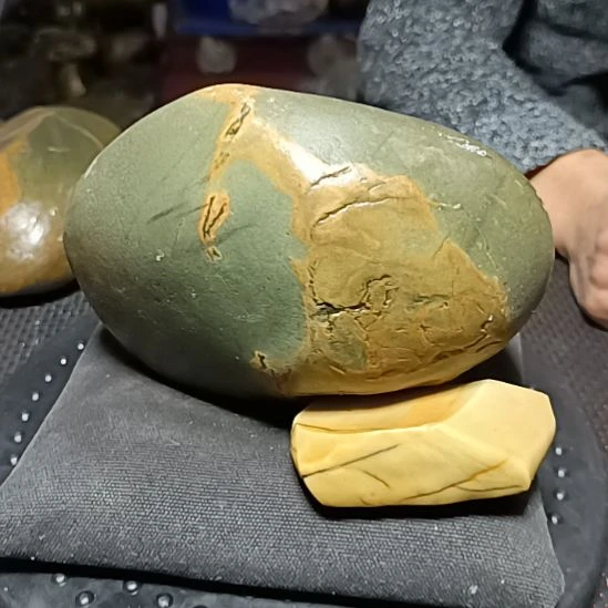 新疆金丝玉原石国画