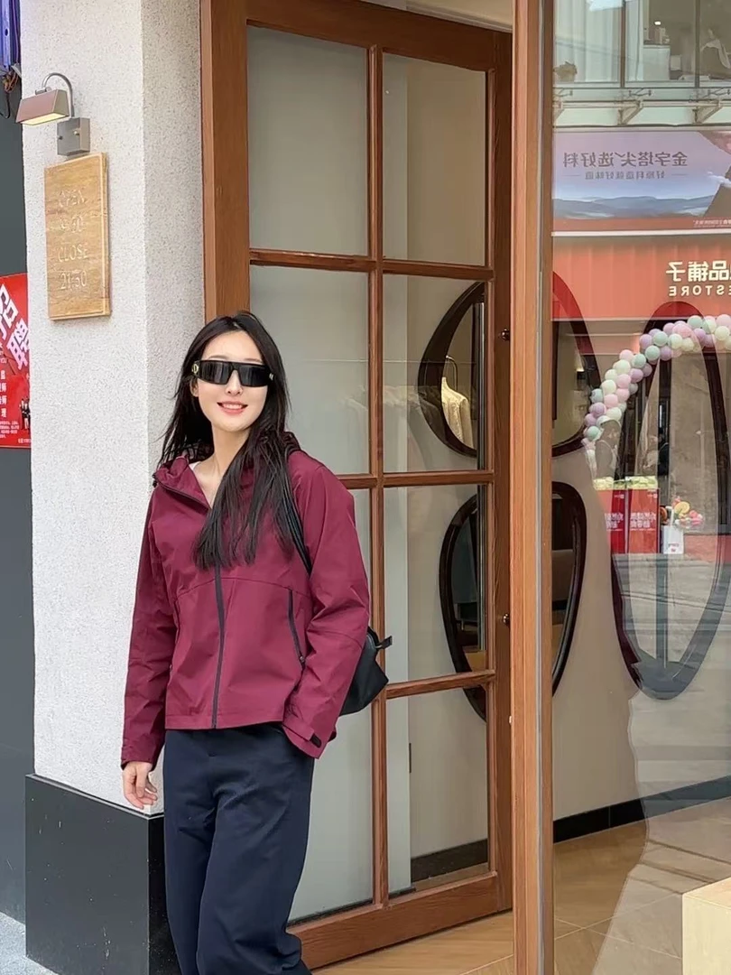 512【艾米精品】春夏新款可拆卸连帽立领商务休闲冲锋衣风衣外套