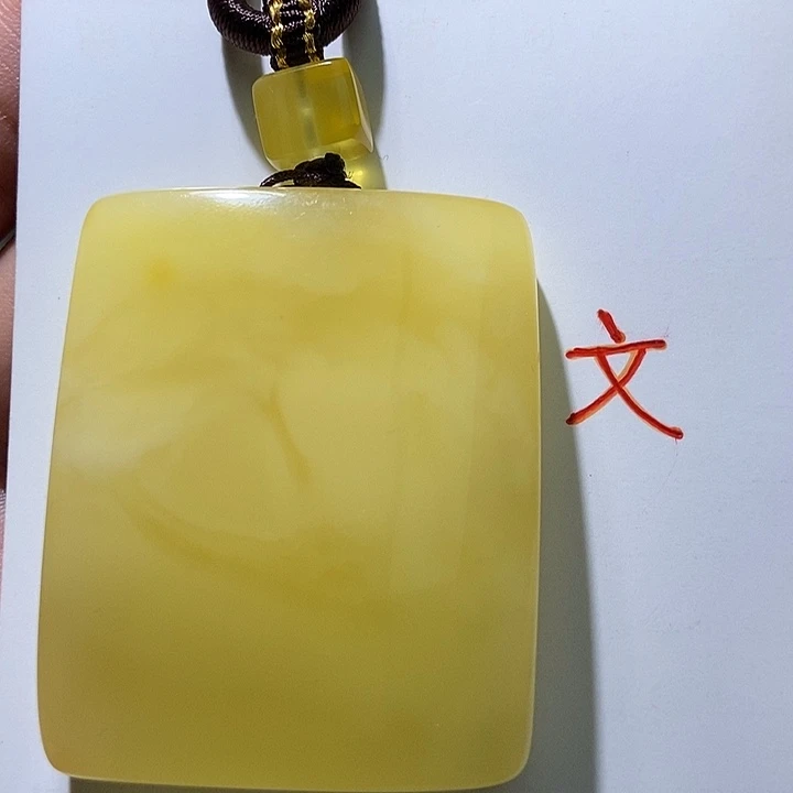 琥珀未镶嵌珠宝奇石37