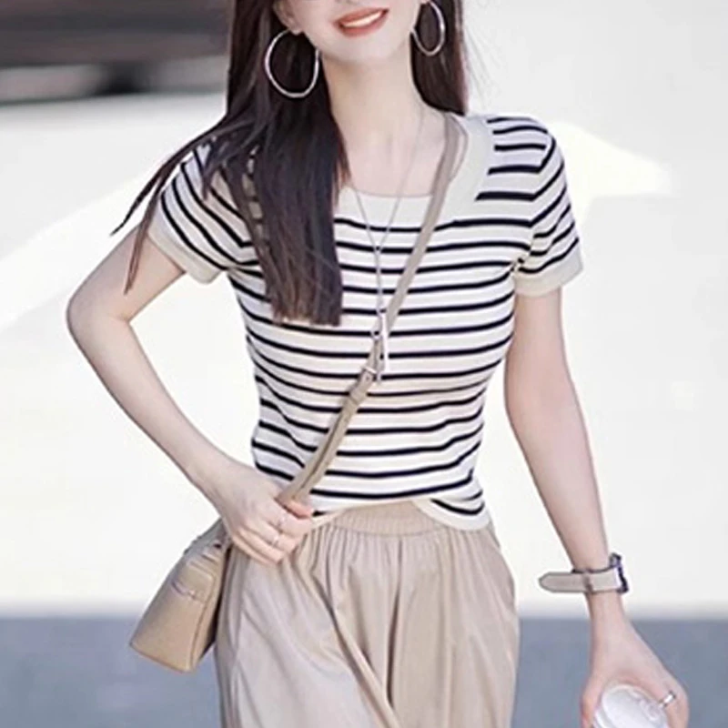 休闲通勤风条纹正肩短袖t恤女2025夏新款小个子短款显高显瘦上衣