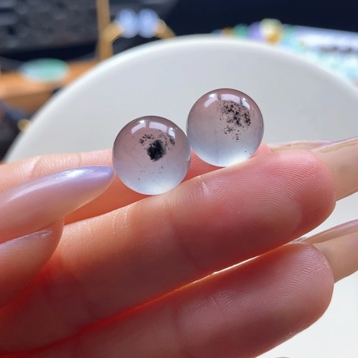 翡翠未镶嵌颈饰翡翠黑钢珠多样性发其一