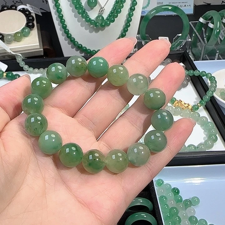 幸****石英质玉（非洲翠），未镶嵌