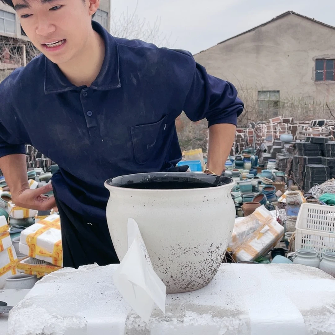 茜*宜兴紫砂粗陶花盆