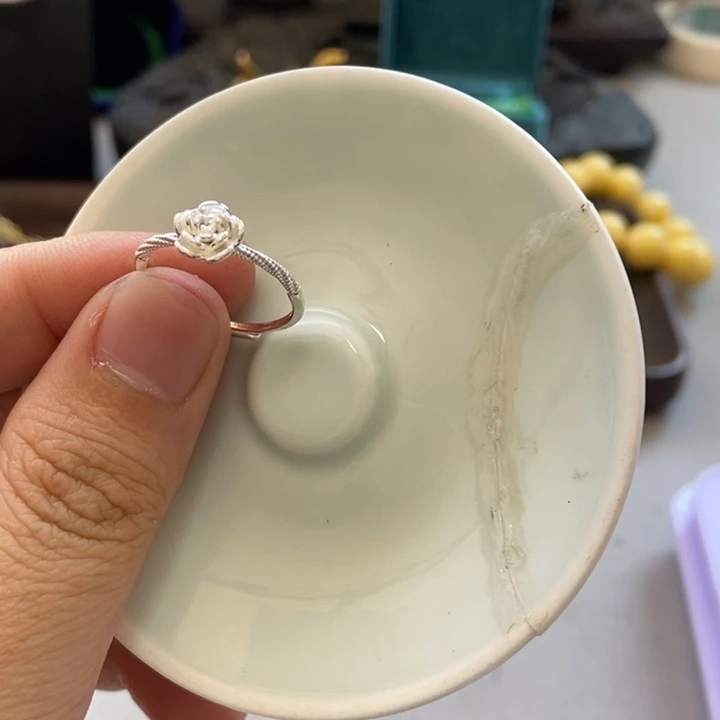 瓷片不会哈哈哈哈哈哈哈哈哈哈