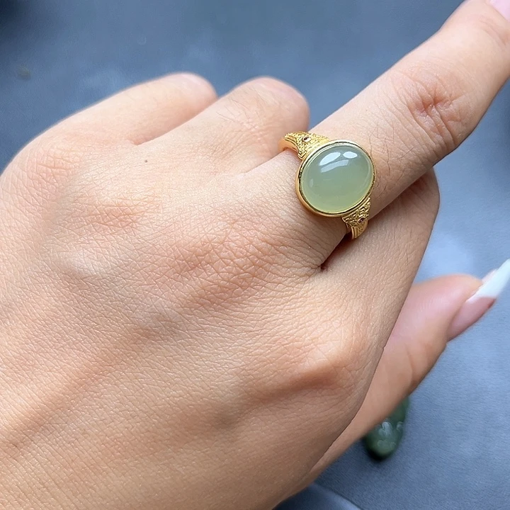 【闪购商品】颈饰未镶嵌和田玉一***?