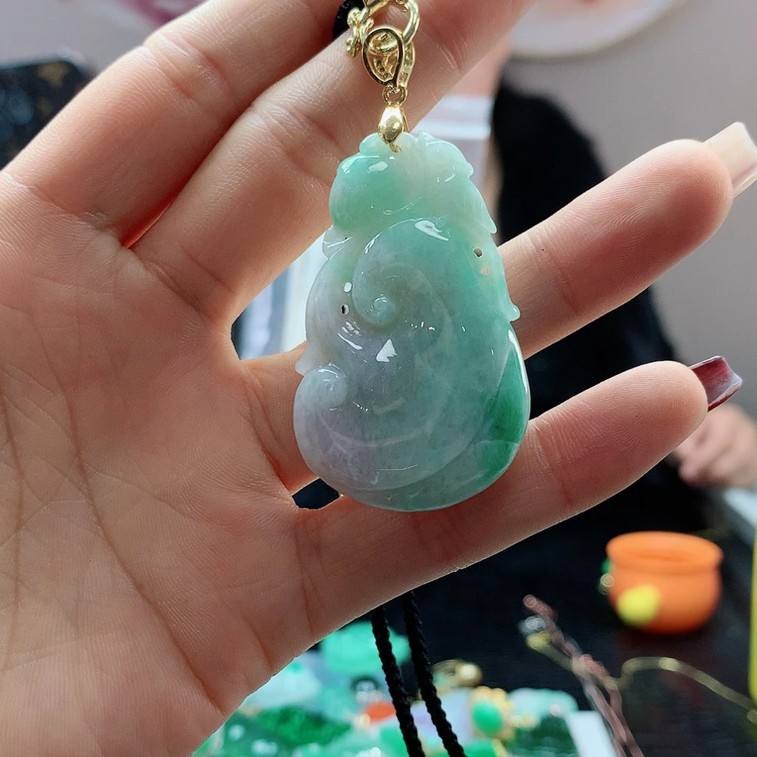 【闪购商品】翡翠吊坠(赠链)合金