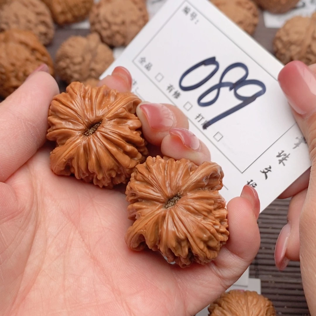 文玩核桃吊坠斗**豆38楼子089