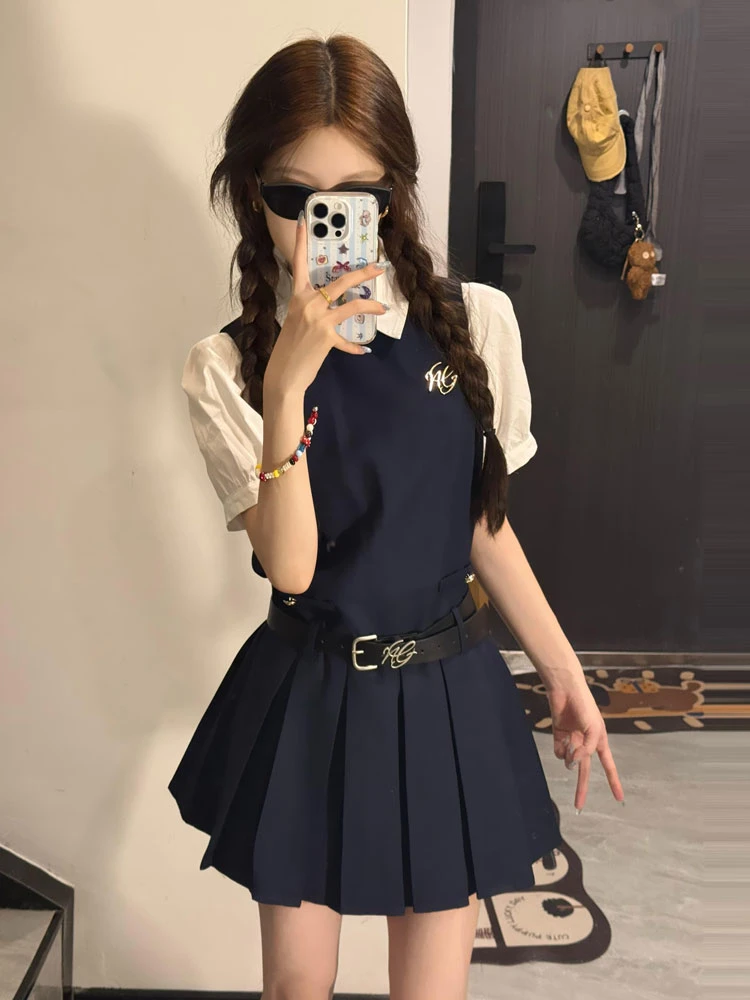小个子设计感收腰衬衫短袖上衣女学院风无袖背心百褶连衣裙两件套