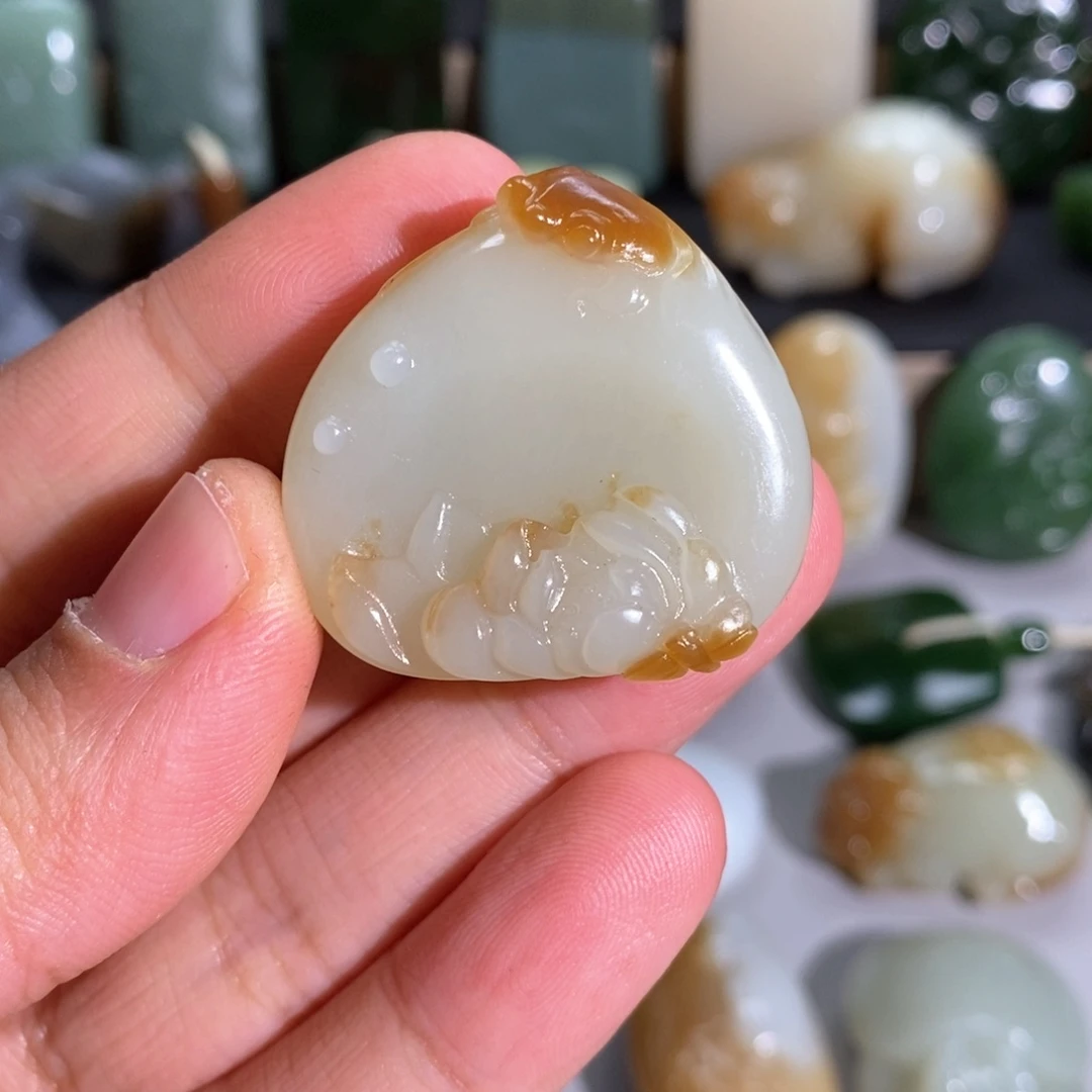 和田玉未镶嵌挂件