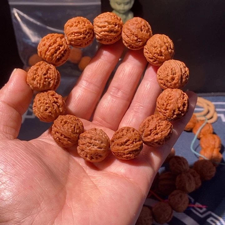 手串文玩核桃……8