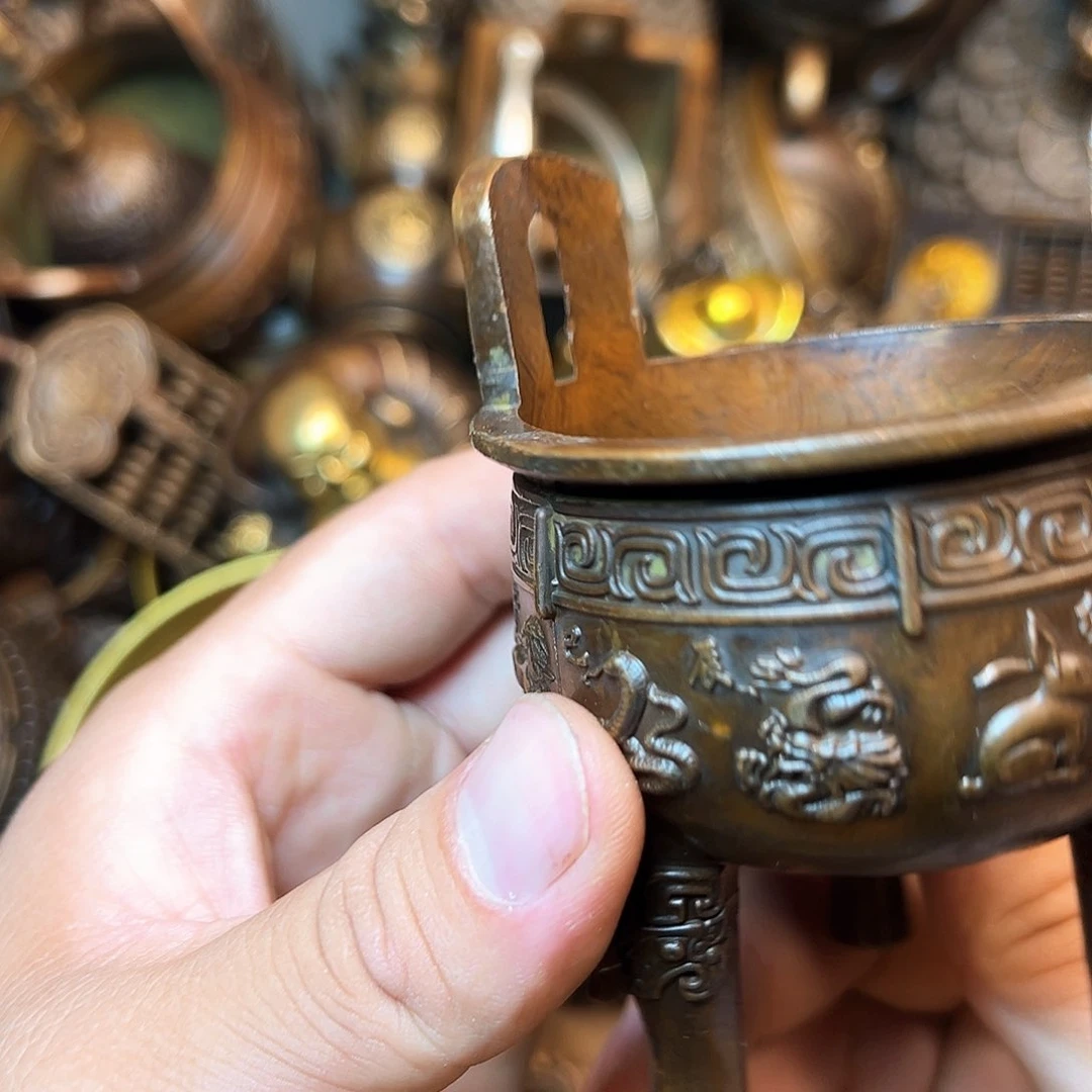 精美铜器工艺品等