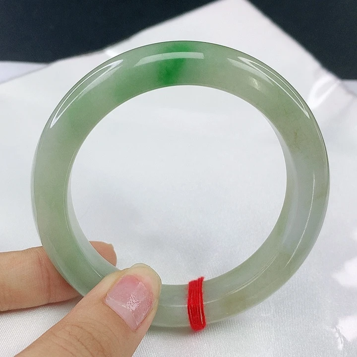 翡翠手镯未镶嵌圈56，4019