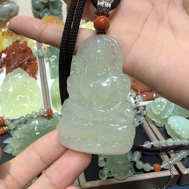 未镶嵌蛇纹石玉吊坠