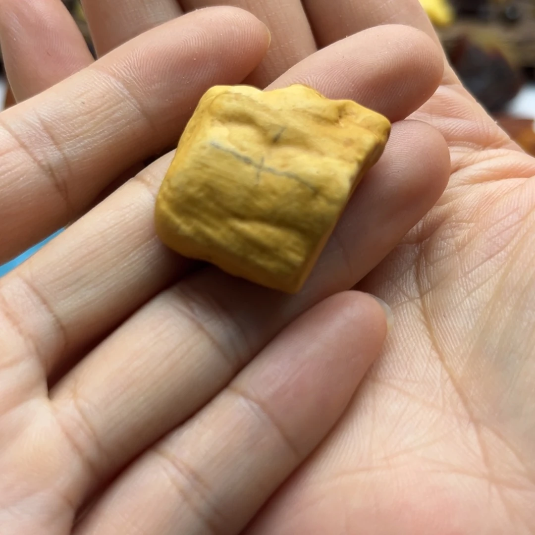 M***主定制琥珀未镶嵌蜜蜡定制老型4个