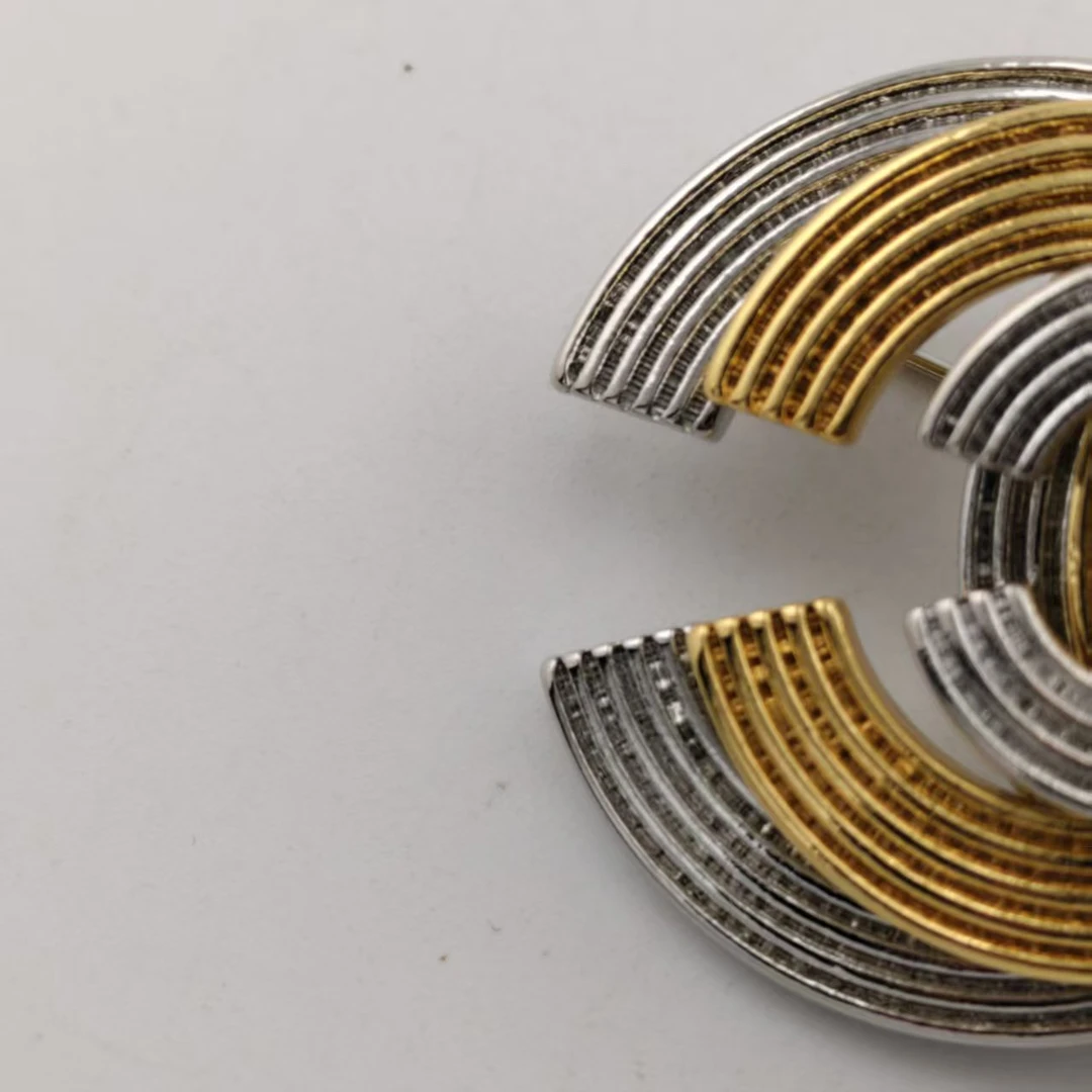 铜合金亚克力胸针 VTGZIVI饰品/A398/复古时尚百搭/新款胸针系列