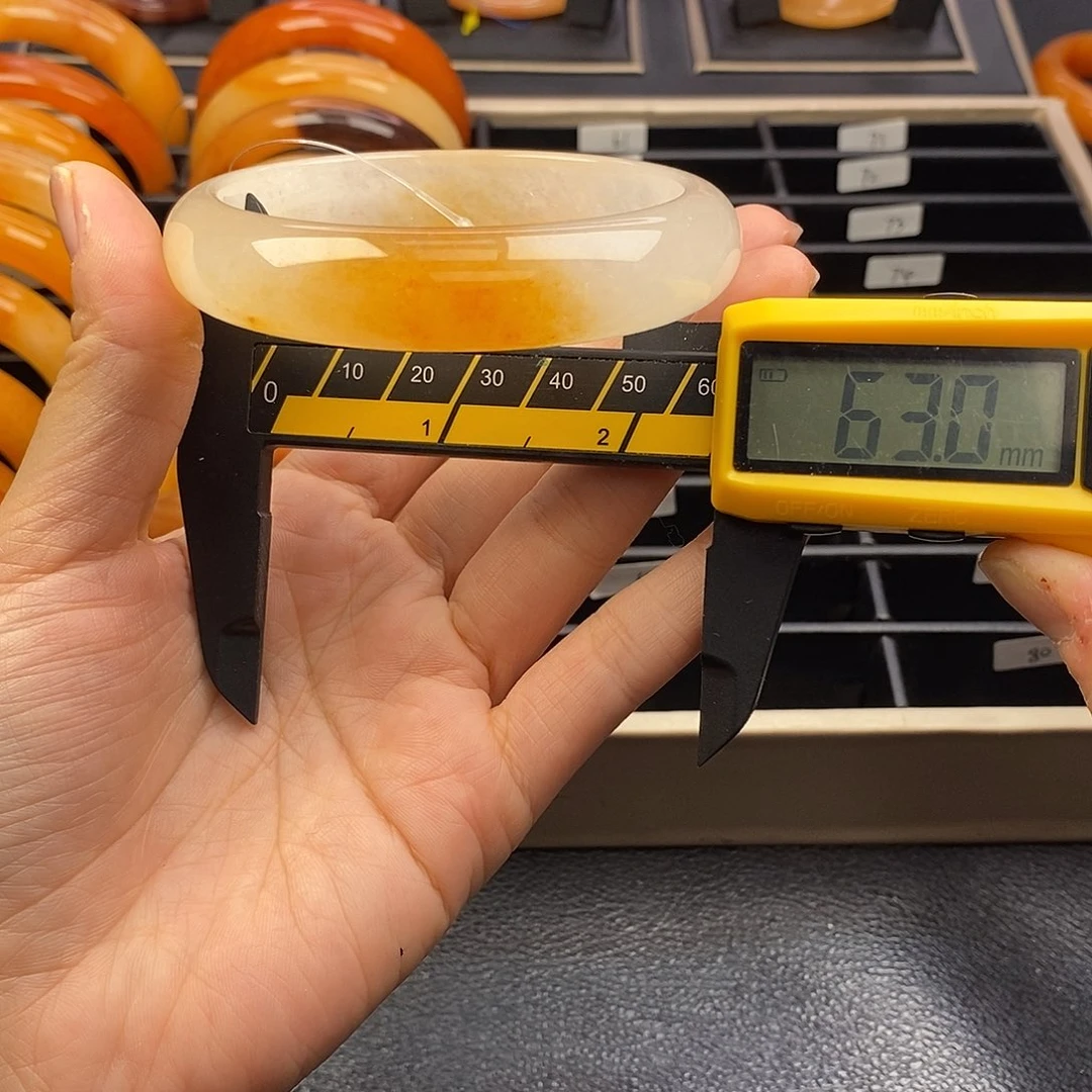 61号老油料白如冰温柔俏色