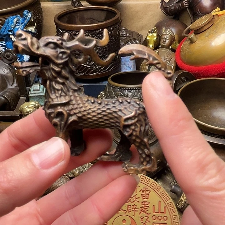 精美铜器批发档口