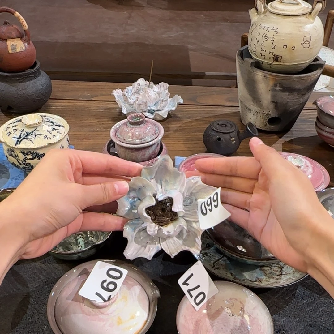 ****兮景德镇手作器皿了