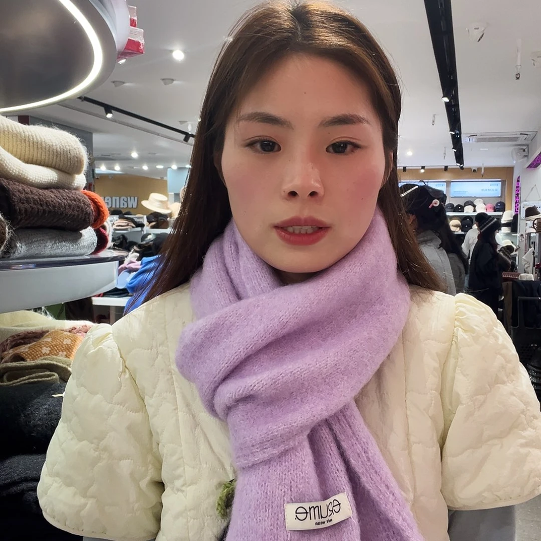 毛绒棉淡紫色围巾
