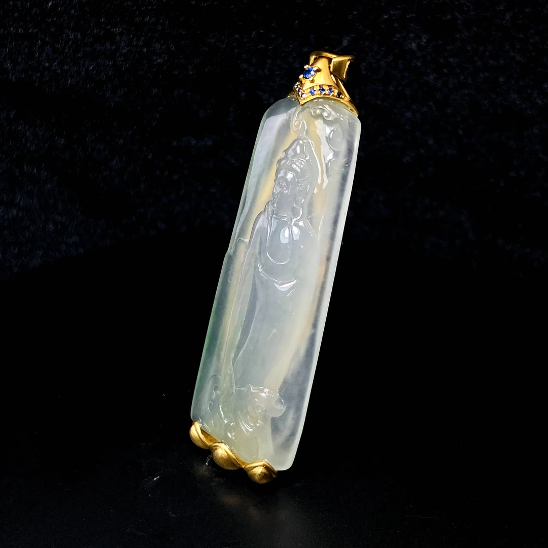 RX26天然缅甸A货翡翠金镶站观音吊坠/085283/北京中保拍卖