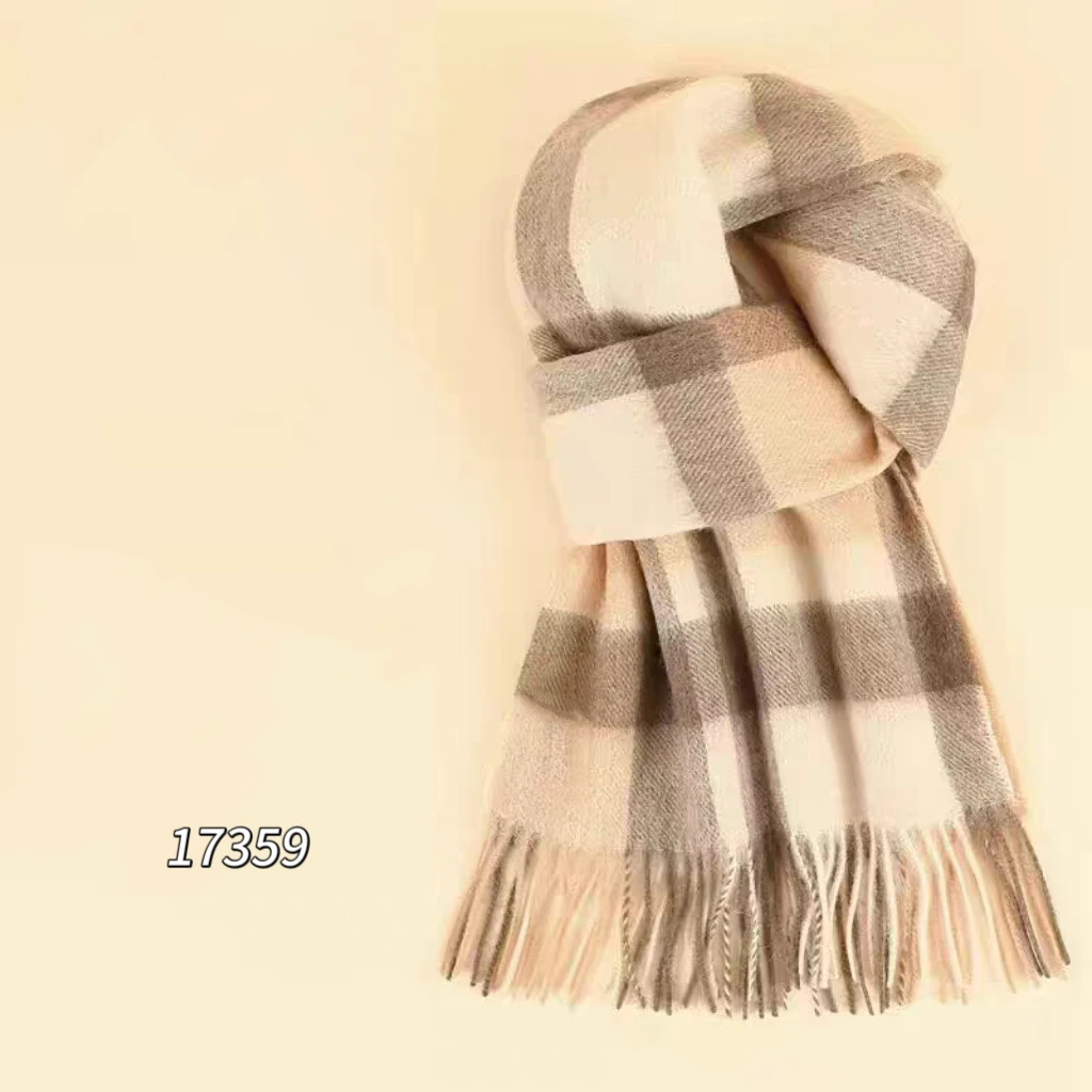 17359 WANGDAN（部无水洗唛介意慎拍)流苏款格纹围巾