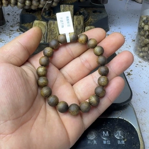 沉香木手串楼***楼绿奇楠沉香1.0mm8g高油脂