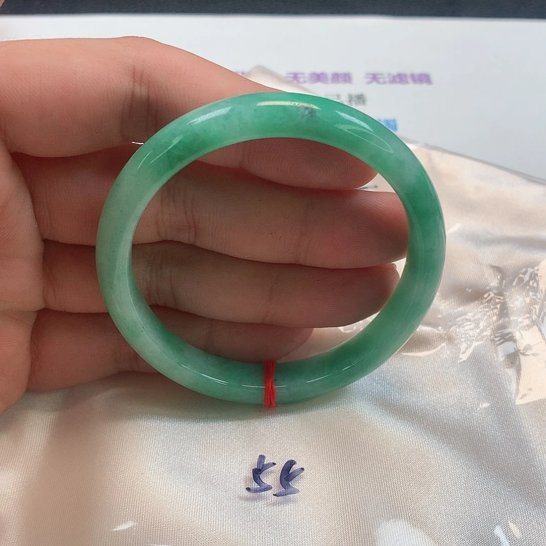 翡翠手镯未镶嵌329号
