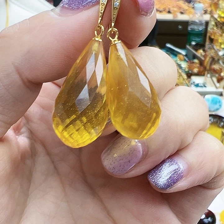 琥珀未镶嵌珠宝奇石