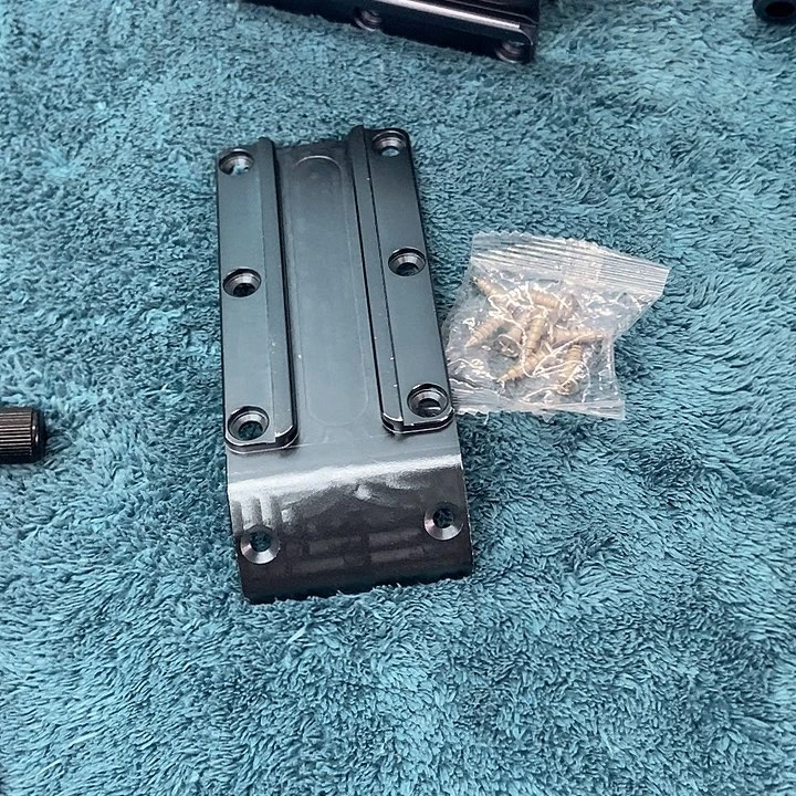 切角包角炮台地板和螺丝