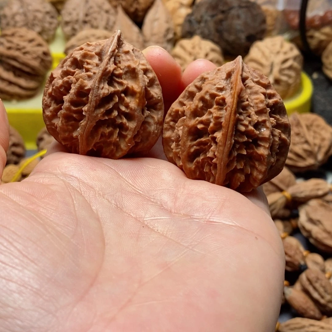 文玩核桃吊坠瑕疵123