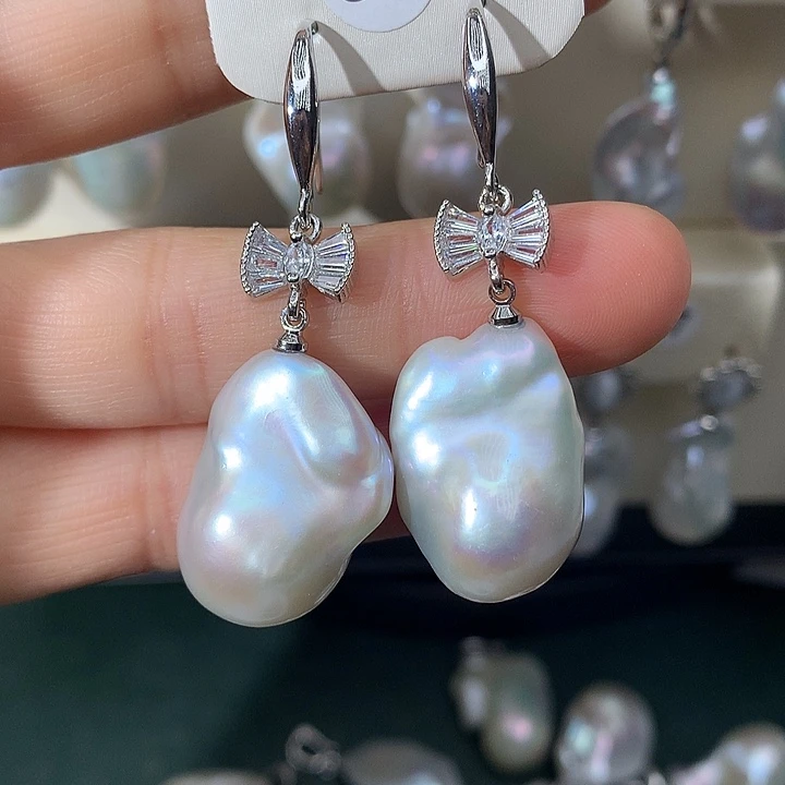 未镶嵌颈饰淡水珍珠