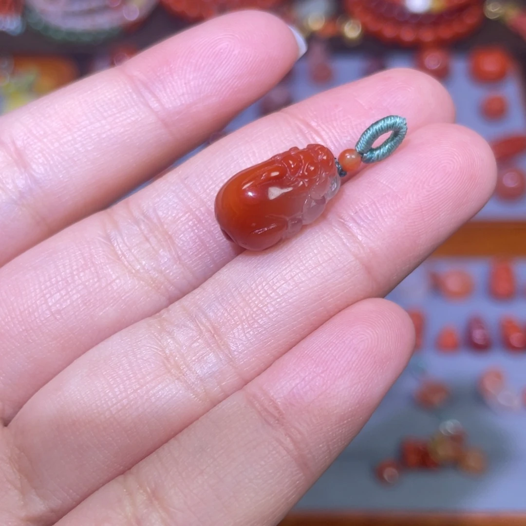 南红玛瑙未镶嵌鸿运当头貔貅