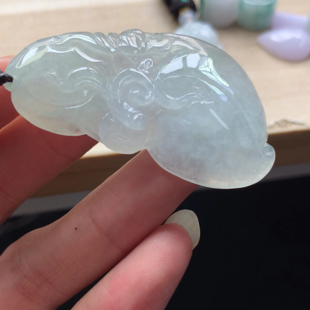 颈饰未镶嵌翡翠吊坠