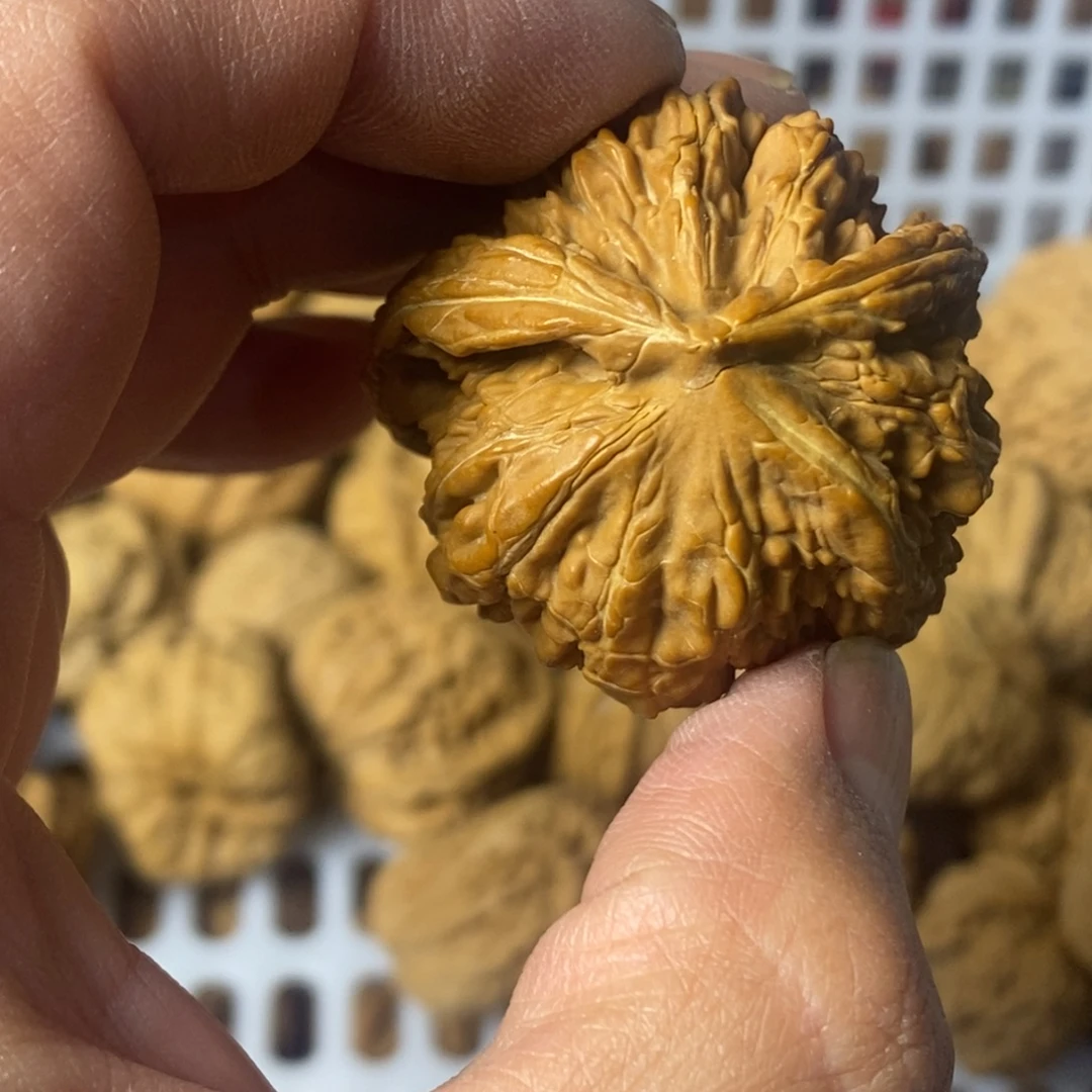 问***林吊坠文玩核桃文玩